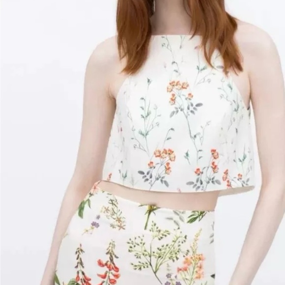 Zara Women Delicate Floral Off-White Halter Spaghetti Strap Crop Top - Picture 3 of 3
